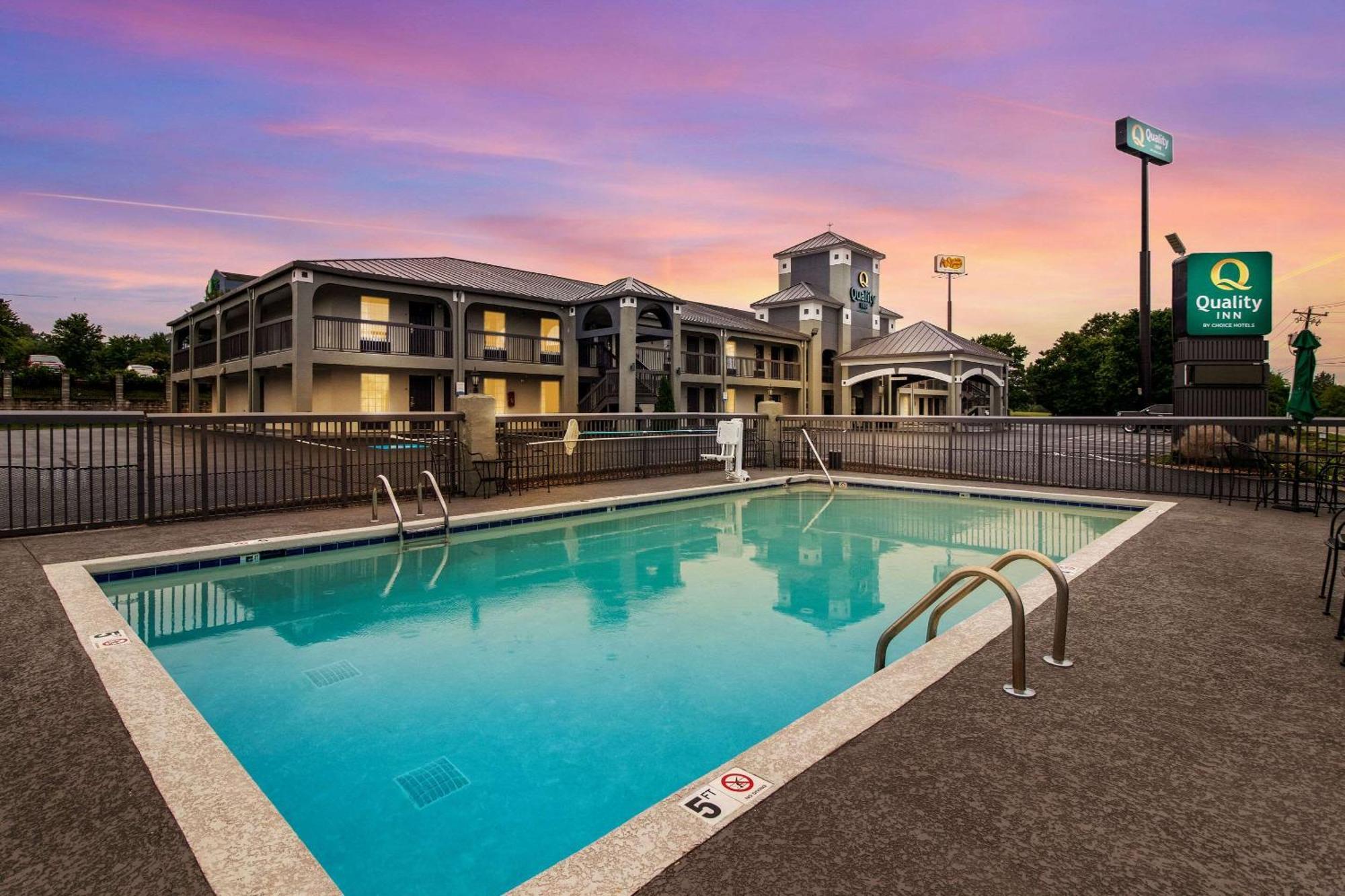 Quality Inn - White House Exterior photo