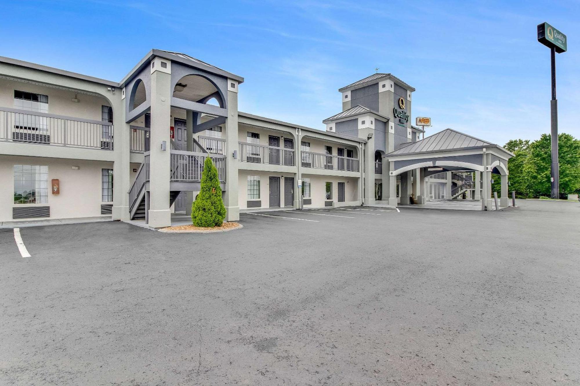 Quality Inn - White House Exterior photo